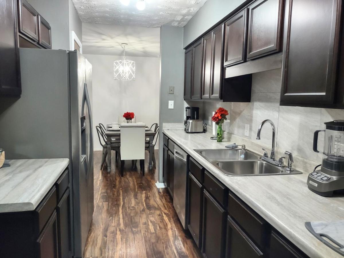 Charming Condo In Central 罗利 外观 照片